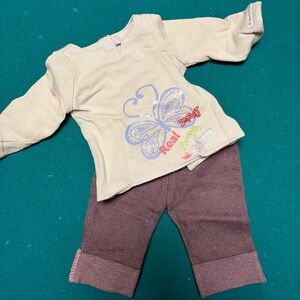American Girl Butterfly Graphic Long Sleeve Top and Capri Pants Set